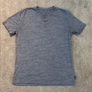 Lucky Brand Men's Short Sleeve Henley Tee in Heather Blue-Gray